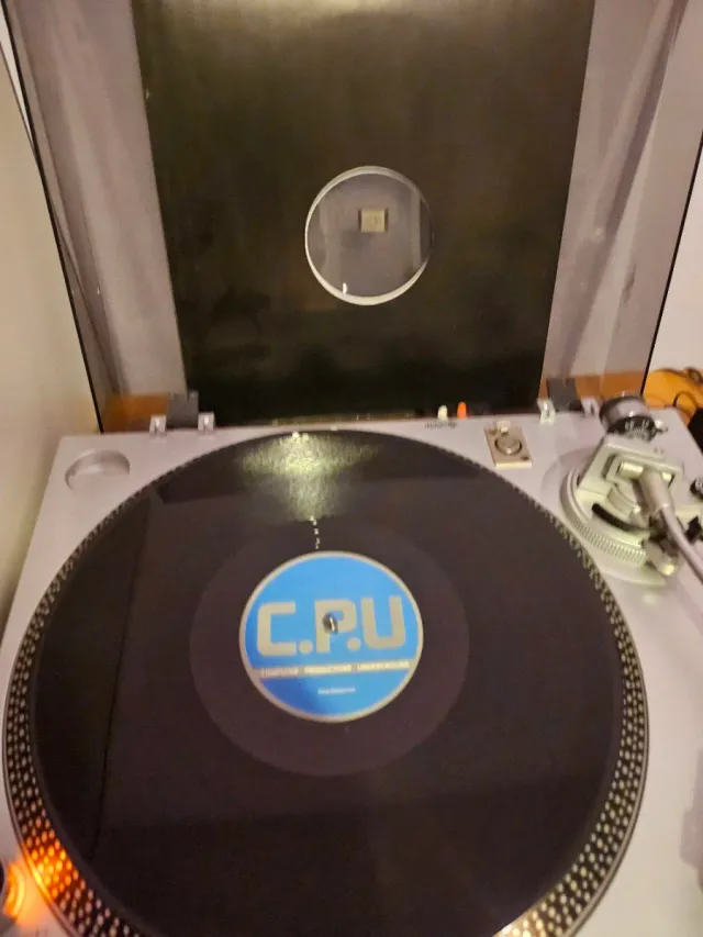 DJ Pepo & Runner Noise - C.P.U.02 (12)