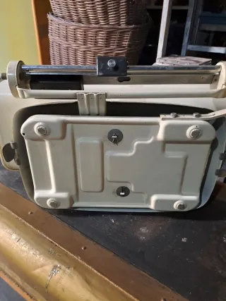 Báscula de farmacia vintage