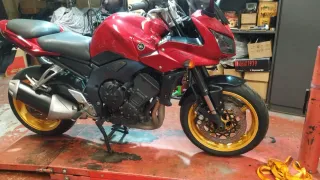 Despiece de moto Yamaha FZ!, menos motor