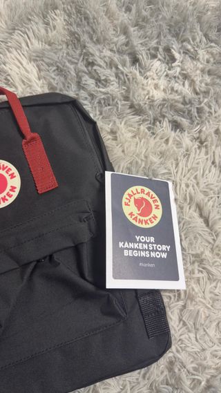Zaino Fjallraven Kanken nero/rosso nuovo