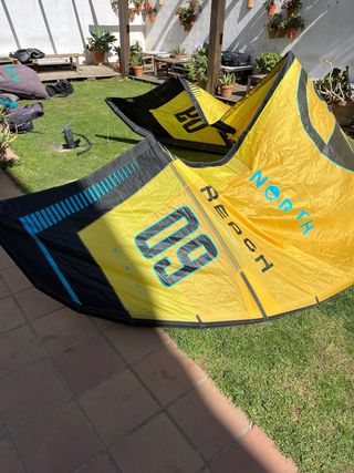 North Reach 9m Amarilla