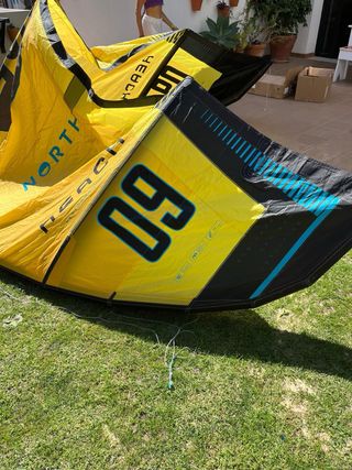 North Reach 9m Amarilla