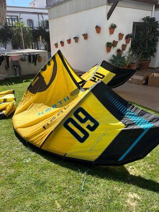 North Reach 9m Amarilla