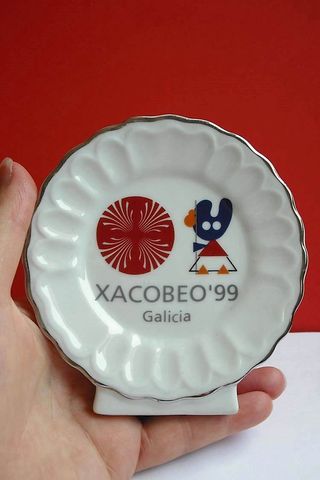 Plato conmemorativo del Año Santo Xacobeo 1999