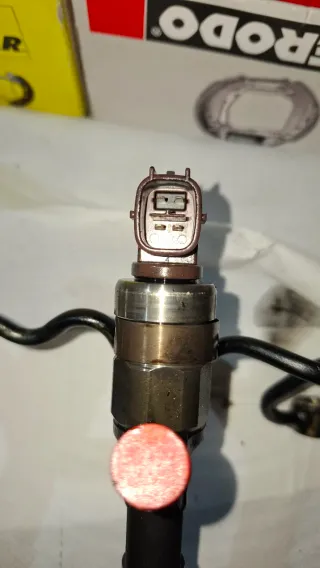 Inyectores Toyota Rav4 2.0 D4D