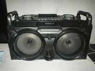 Altavoz Sakkyo Negro y Morado lo compre alle