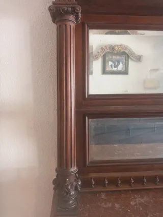 Aparador de madera y mármol siglo XIX