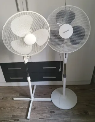 2 Ventiladores de Pie (1 Nuevo)