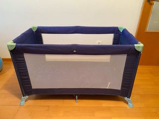 Cama infantil portátil plegable