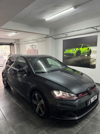 VOLKSWAGEN GOLF GTI CLUBSPORT