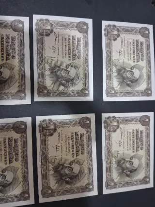 Lote 8 Billetes K4053029-K4053037. Falta el 34