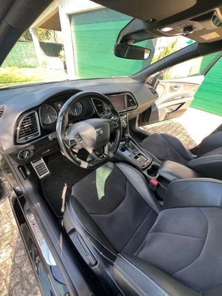 SEAT Leon cupra 300