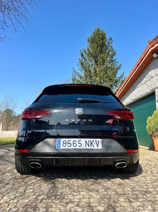 SEAT Leon cupra 300