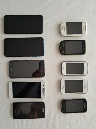 COLLEZIONE CELLULARI NOKIA, SAMSUNG, HTC, BLACKBERRY