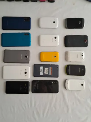 COLLEZIONE CELLULARI NOKIA, SAMSUNG, HTC, BLACKBERRY