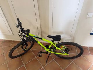 Bicicleta Rockrider ST 500 en Ayamonte. 8/13 años