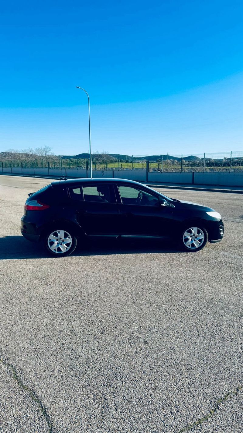 Renault Mégane 1.2 TCE Energy Dynamique S&S 2013, foto 2
