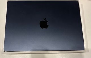 Macbook Air 13' Medianoche