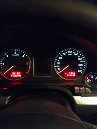 Cuadro mandos Audi B7 RB8