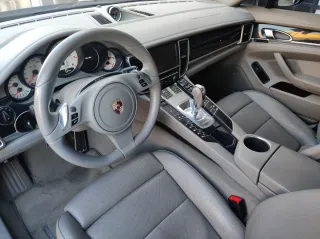 Porsche Panamera Turbo