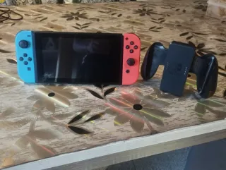 Nintendo Switch Azul y Rojo