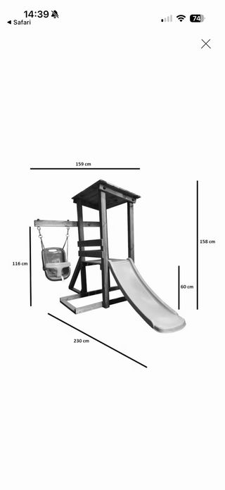 Parque infantil de madera con columpio y tobogan
