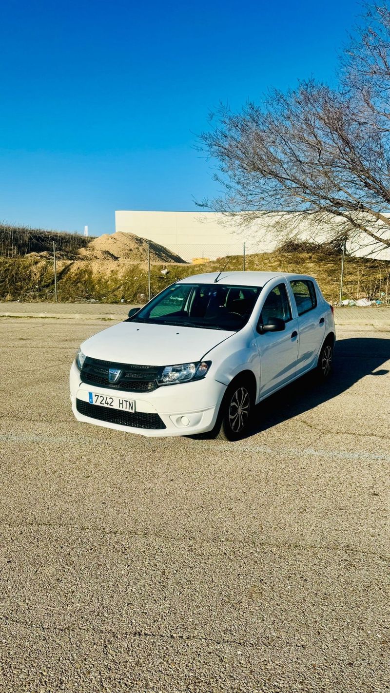 Dacia Sandero 1.2 Base 2013