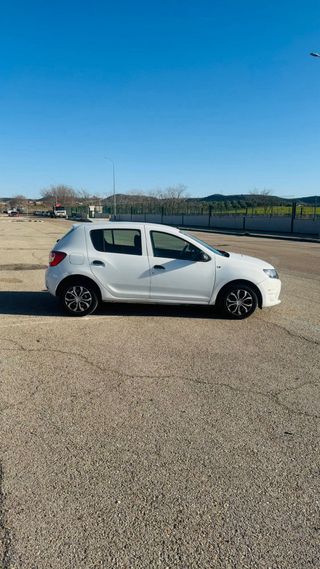 ⚡️DACIA SANDERO BASE⚡️ 🟢 1.2 75cv 🟢 año 2013 🟢 88.00