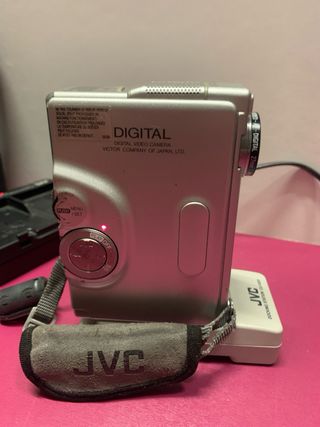 Videocámara JVC 100x con Docking Station y Mando