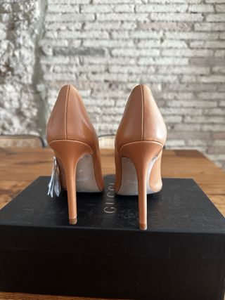 Zapatos tacón Zara nuevos