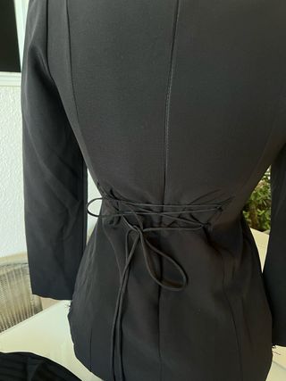 Conjunto falda y top adornado