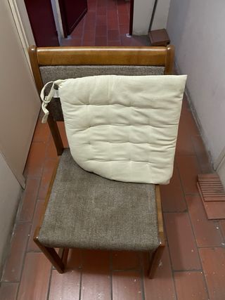 Mesa y sillas madera maciza años 90