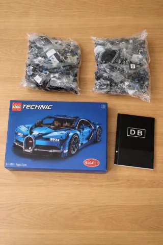 Lego Technic Bugatti Chiron 42083