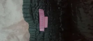 Gonna grigia con dettaglio floreale