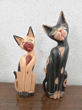 Coppia di Gatti in Legno