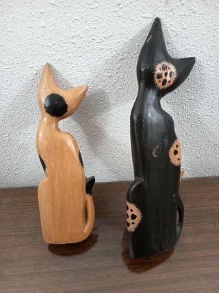 Coppia di Gatti in Legno