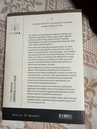 Abrirse a la vida : una ayuda para los momentos...