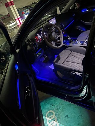 Audi a3 sport black 2017 en perfecto estado 150cv