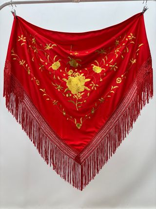 Mantón Flamenco Rojo Bordado Dorado
