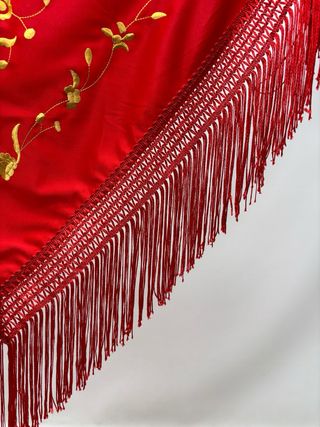 Mantón Flamenco Rojo Bordado Dorado