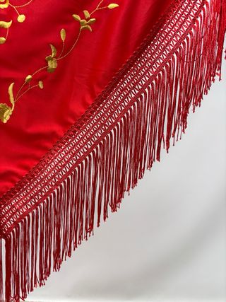 Mantón Flamenco Rojo Bordado Dorado