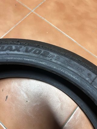 Bridgestone V02F Slick 120/60-17