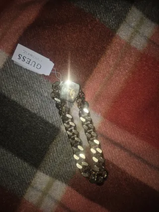 Pulsera Guess Dorada Acero Inoxidable