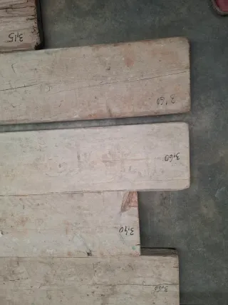 Tablones de madera para obra