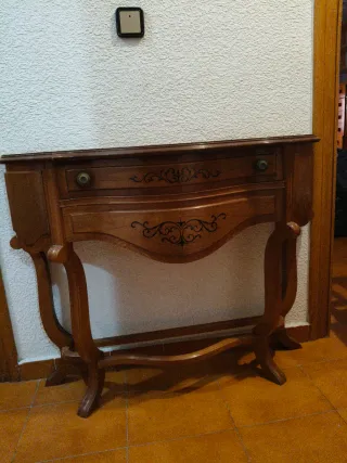 Recibidor madera maciza estilo clásico