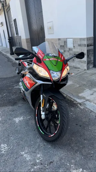Aprilia rs 125 replica 4 tiempo