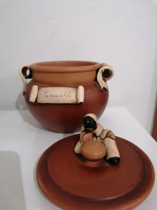 Porta caramelle in terracotta