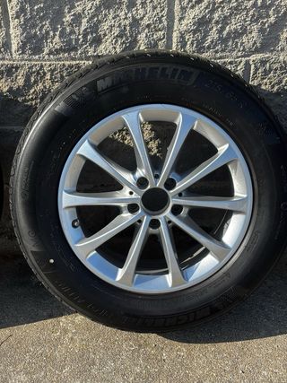 Llantas Mercedes 17 con neumáticos invierno