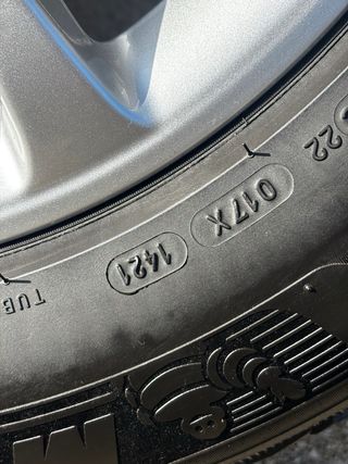 Llantas Mercedes 17 con neumáticos invierno