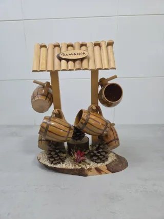 Artesanía Rumana de Madera - Pozos y Tazas